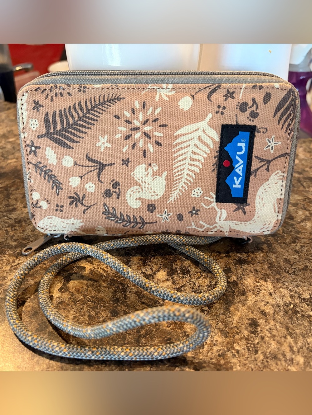 Kavu Crossbody Wallet